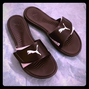 Puma women slides